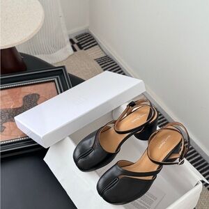 Maison Margiela Women's Black Leather Shoes size36